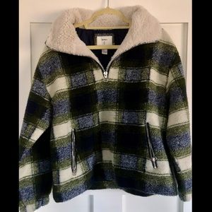 🔥 Plaid Jacket w/ Sherpa Collar Lining Forever 21